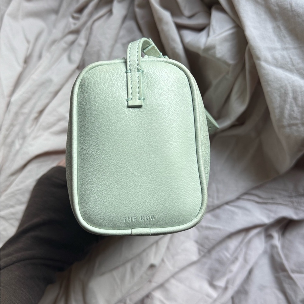 The Row 90s bag in Ice - Picture 9 of 9